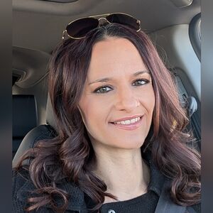 Meet your Posher, Ashley